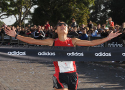 La Media Maratón adidas ciudad de Rosario celebró su  11 º aniversario con un nuevo récord de participantes