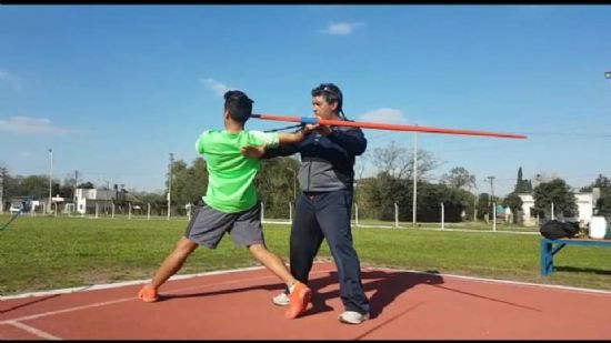 GUSTAVO OSORIO DARA UNA CLINICA DE JABALINA EN  NUESTRA CIUDAD