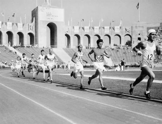 7 DE AGOSTO - DIA DEL MARATONISTA ARGENTINO