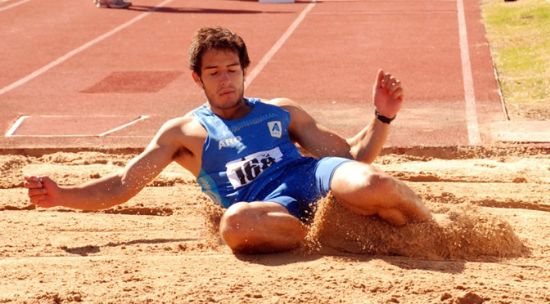 GRAN ACTUACIÓN DE MAXI DÍAZ EN MONTEVIDEO