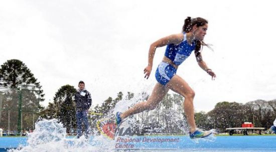 Este domingo al medioda compite Carolina Lozano