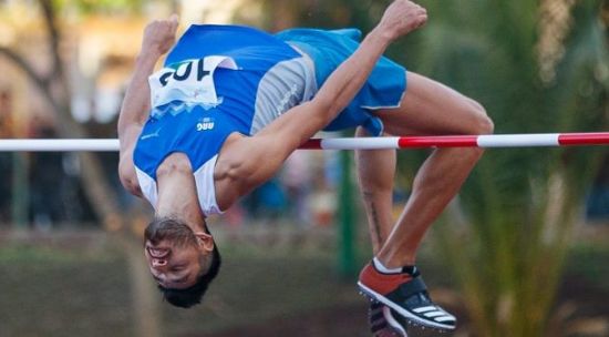 LAYOY IGUALÓ EL RÉCORD NACIONAL DE SALTO EN ALTO