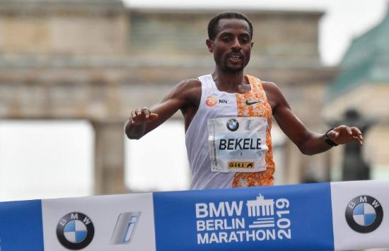 BEKELE GANO EL MARATON DE BERLIN