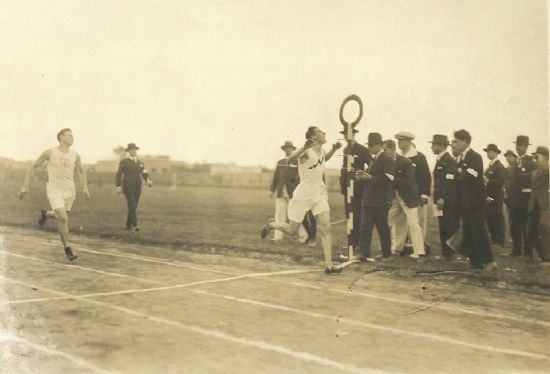 100 AOS DE ATLETISMO FEDERADO