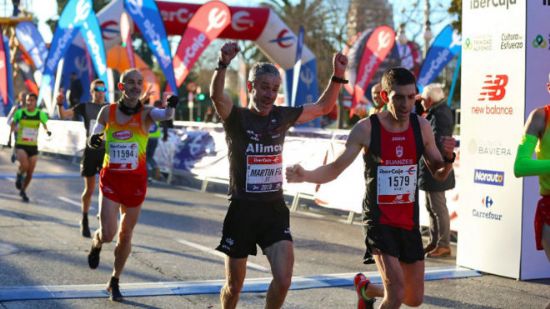 Martín Fiz logra el récord del Mundo de 10K de mayores de 55 años